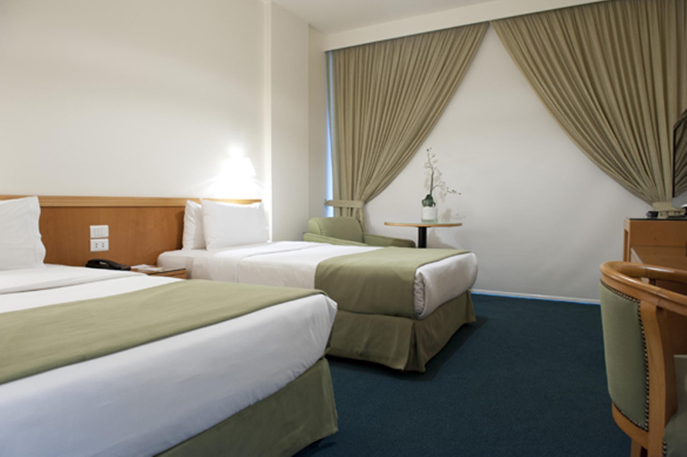 Hotel Cavalier Бейрут Екстериор снимка