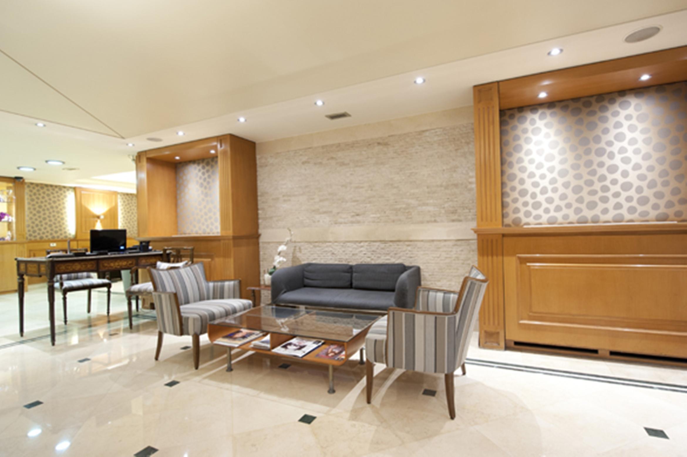 Hotel Cavalier Бейрут Екстериор снимка
