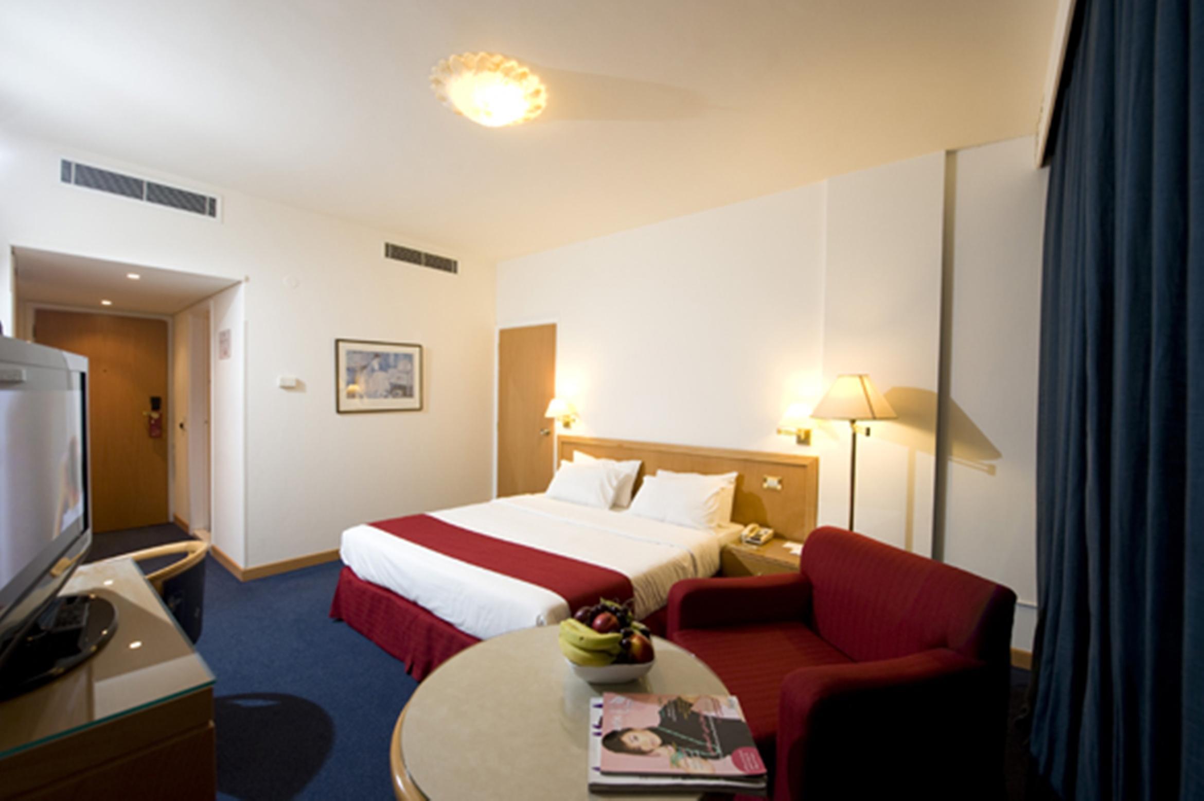 Hotel Cavalier Бейрут Екстериор снимка