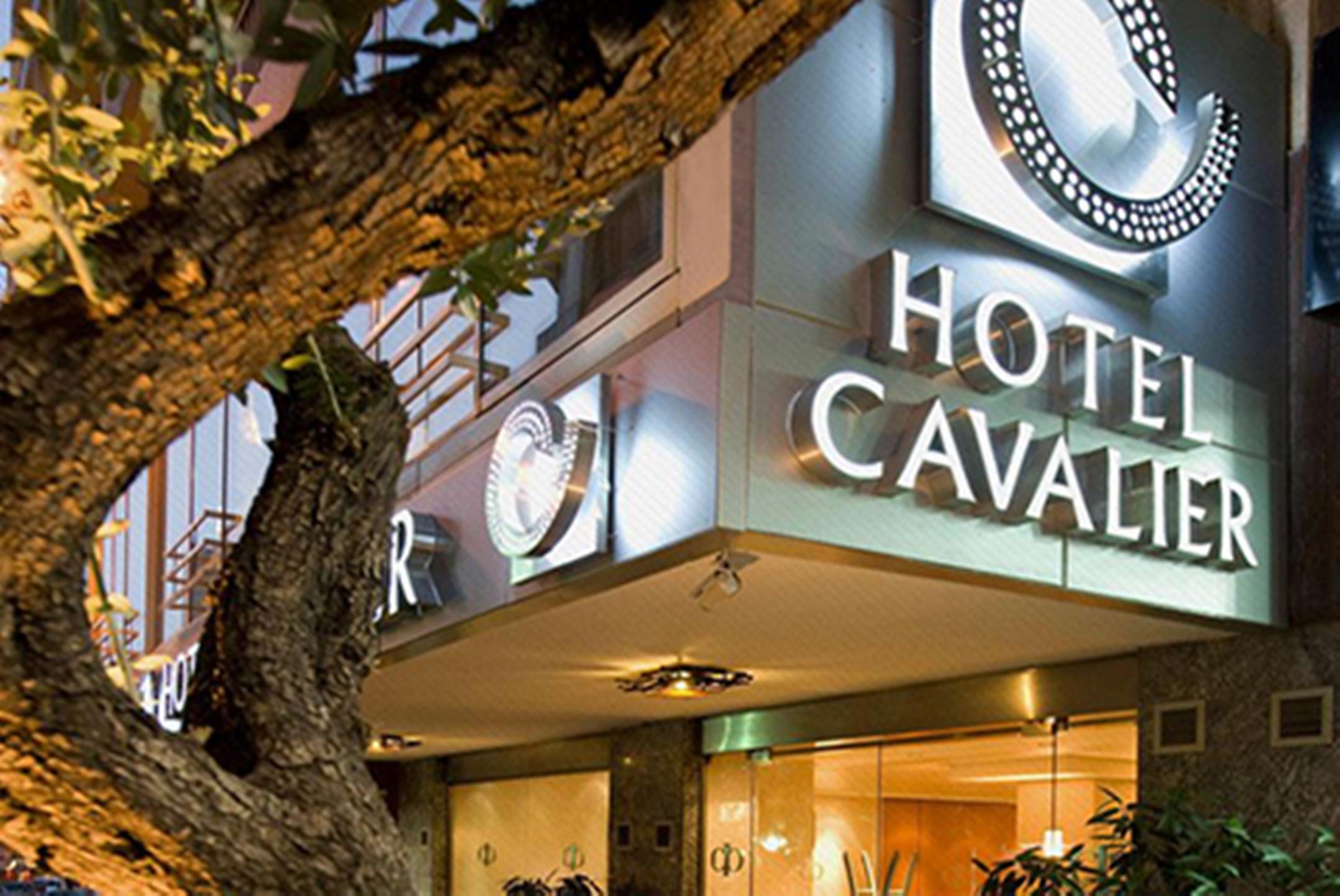 Hotel Cavalier Бейрут Екстериор снимка