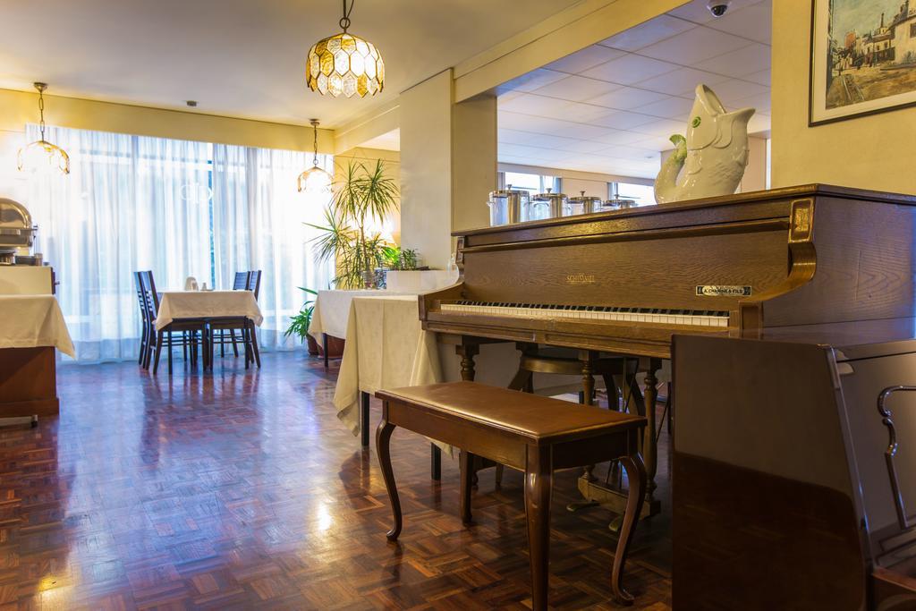 Hotel Cavalier Бейрут Екстериор снимка