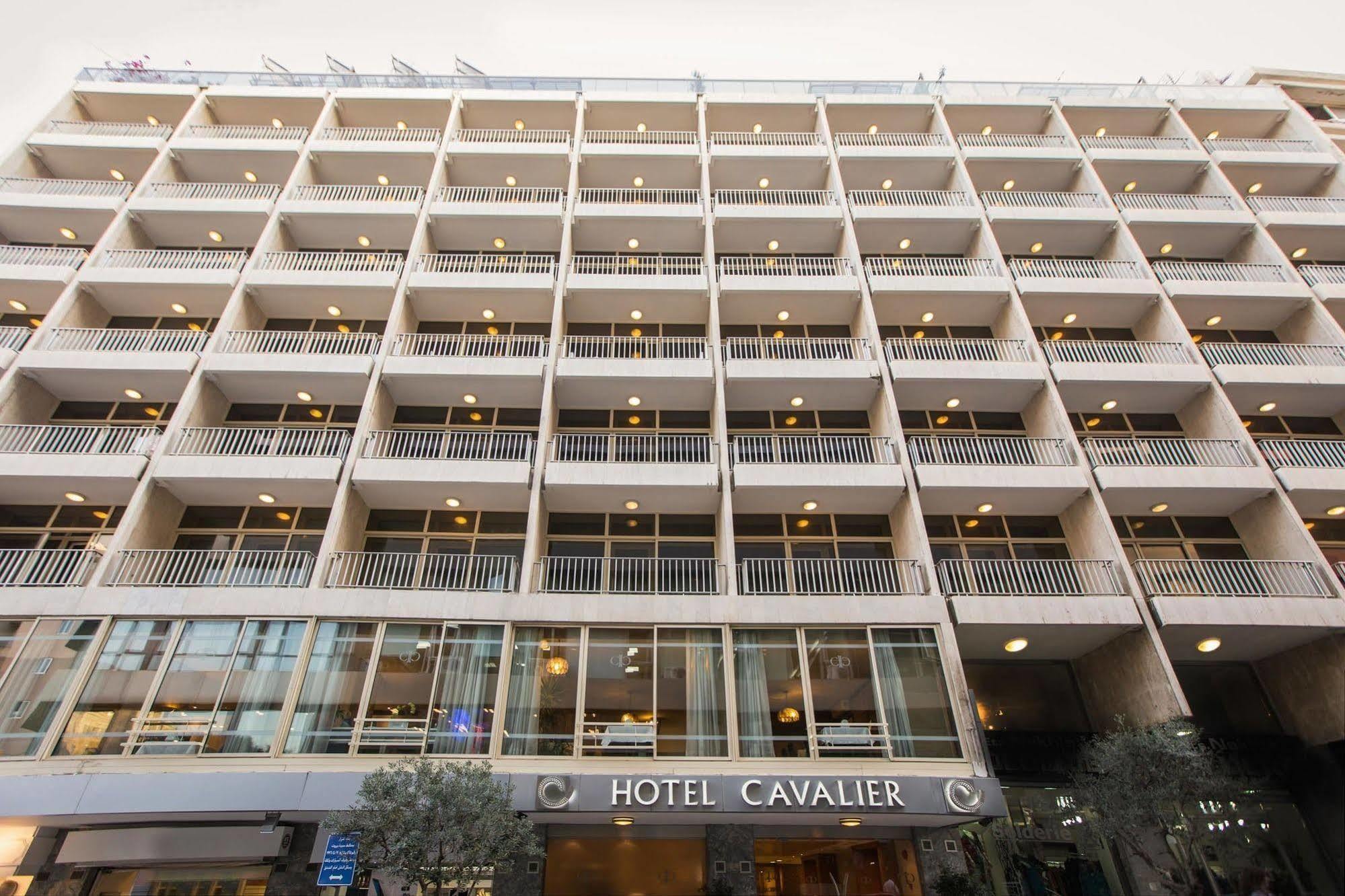 Hotel Cavalier Бейрут Екстериор снимка