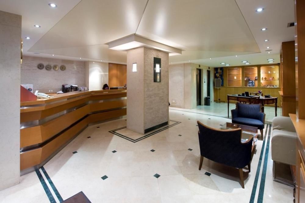 Hotel Cavalier Бейрут Екстериор снимка